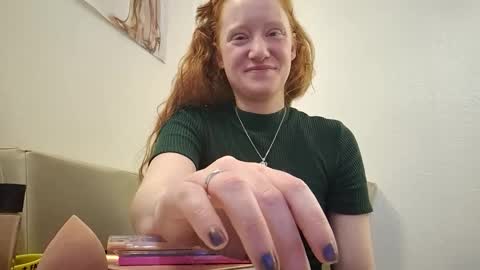 Snapshot of xxmariebliss chatting on February 18, 2026, 2:57 pm xxmariebliss online show from February 18, 2026, 2:57 pm