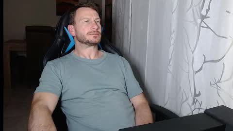 xxmettexx online show from April 5, 2026, 9:56 pm