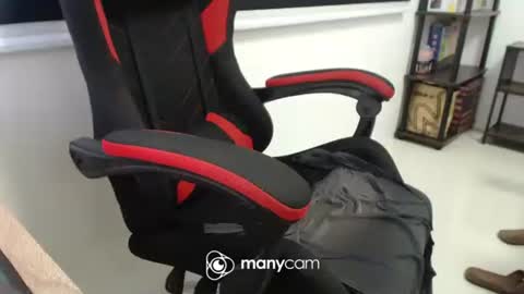  Kaycee  online show from December 14, 2025, 1:44 am