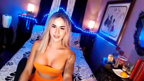 urperfection kelly online show from January 2, 2025, 8:17 am