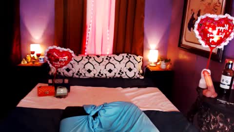 urperfection kelly online show from February 14, 2025, 7:44 pm