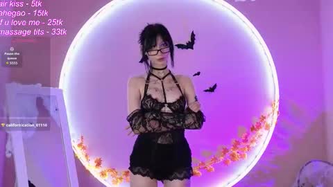 Snapshot of xxrayna chatting on October 28, 2025, 8:29 am Rayna online show from October 28, 2025, 8:29 am