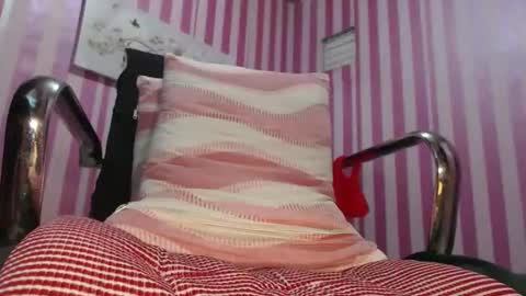 xxrowenatastycockforyouxx online show from October 29, 2025, 4:37 am