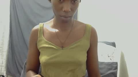 xxsexytalia28 online show from February 28, 2025, 6:41 pm