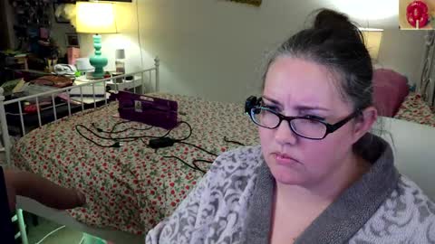 Strawberry Jane online show from April 7, 2026, 4:57 am