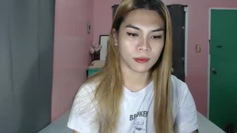 Snapshot of xxstunningmichxx chatting on December 28, 2024, 7:54 pm xxstunningmichxx online show from December 28, 2024, 7:54 pm