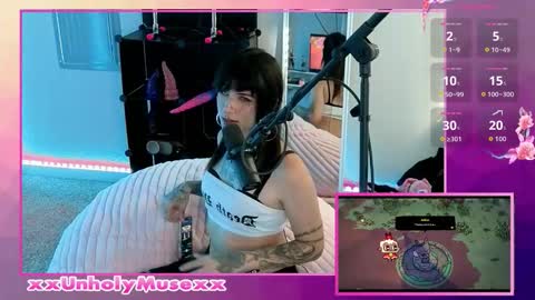 Muse n Poppy online show from November 13, 2025, 7:46 pm