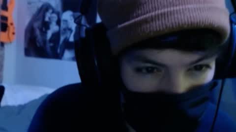 Snapshot of xxwhitefoxx chatting on September 16, 2025, 6:03 am David Fox online show from September 16, 2025, 6:03 am