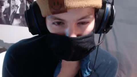 Snapshot of xxwhitefoxx chatting on September 25, 2025, 10:19 am David Fox online show from September 25, 2025, 10:19 am