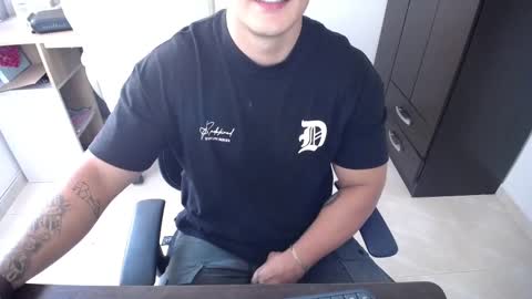 xxx_3d online show from February 19, 2025, 9:25 pm