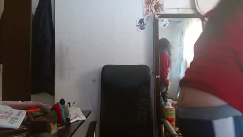   LILI  online show from March 11, 2025, 12:06 pm