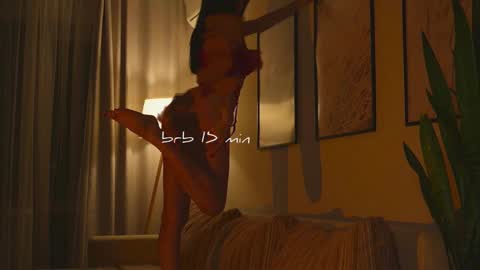 Molly online show from November 6, 2025, 10:05 am