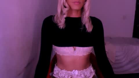 Chiara online show from April 8, 2026, 3:17 am