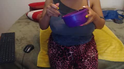 Ayanda online show from February 15, 2026, 1:52 pm