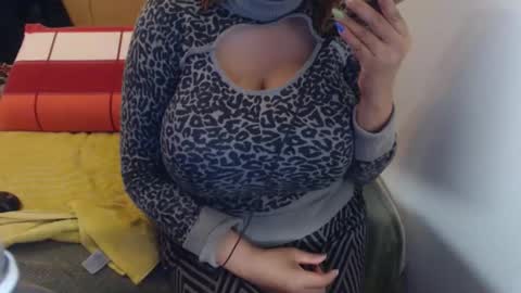 Ayanda online show from April 17, 2026, 3:26 pm