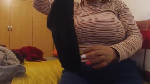 Snapshot of xxxbustybabe27x chatting on May 9, 2026, 5:29 pm Ayanda online show from May 9, 2026, 5:29 pm
