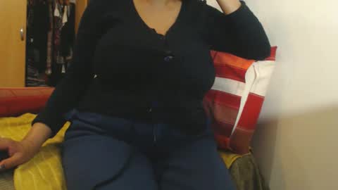 Snapshot of xxxbustybabe27x chatting on May 16, 2026, 1:10 pm Ayanda online show from May 16, 2026, 1:10 pm
