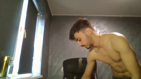 xxxdonpuiuuxxx online show from January 3, 2025, 9:58 am