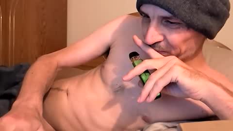 Snapshot of xxxfredmtlxxx chatting on January 17, 2026, 10:46 pm xxfredmtl18xx online show from January 17, 2026, 10:46 pm