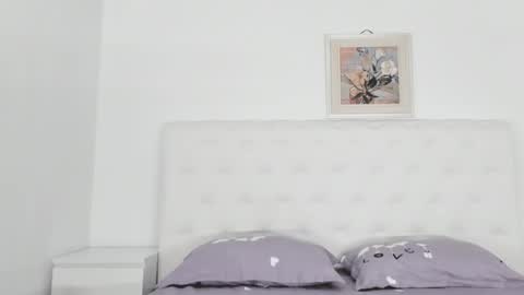 Elvira online show from February 4, 2025, 7:18 am