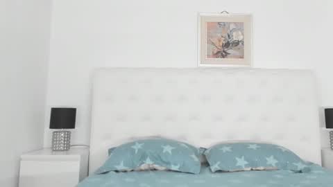 Elvira online show from February 21, 2025, 11:44 am