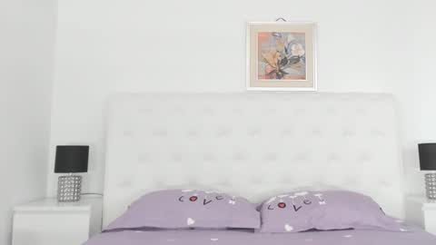 Elvira online show from March 8, 2025, 12:09 pm