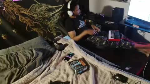 Snapshot of xxxjrstrokesxxx chatting on March 1, 2025, 4:44 pm xxxjrstrokesxxx online show from March 1, 2025, 4:44 pm