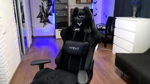 Alisa online show from December 28, 2024, 6:08 pm