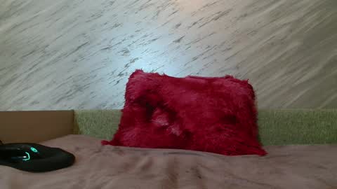 Lola online show from March 1, 2025, 5:31 am