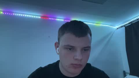 Leo online show from April 19, 2026, 8:00 pm