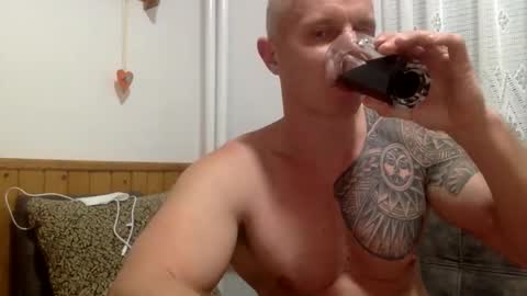 xyloreto80 online show from October 17, 2025, 7:05 pm