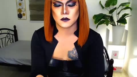 Snapshot of xyournightmarequeenx chatting on May 13, 2026, 9:33 pm QueenMarina online show from May 13, 2026, 9:33 pm