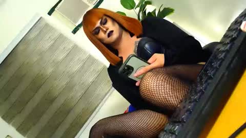 Snapshot of xyournightmarequeenx chatting on May 26, 2026, 11:12 pm QueenMarina online show from May 26, 2026, 11:12 pm