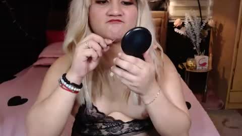 Angela online show from January 11, 2026, 4:17 am