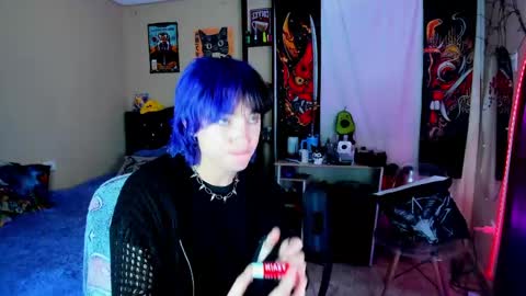 xzerox_ online show from May 19, 2026, 1:56 am