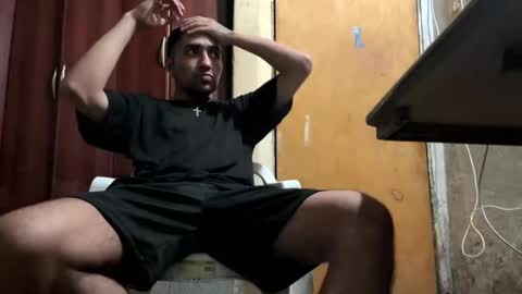 Snapshot of y0ungwithbrowndick chatting on December 25, 2024, 10:06 am BROWN DICK online show from December 25, 2024, 10:06 am