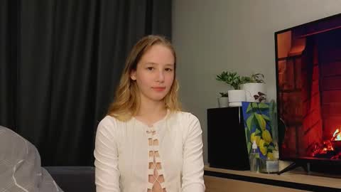 Snapshot of y0ur_sunshine__ chatting on February 11, 2026, 4:56 pm Eva online show from February 11, 2026, 4:56 pm