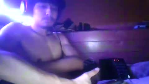 Snapshot of y640 chatting on November 13, 2025, 6:01 am y640 online show from November 13, 2025, 6:01 am