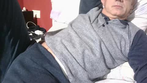 Snapshot of yahe2010 chatting on December 7, 2024, 12:30 am grillino online show from December 7, 2024, 12:30 am