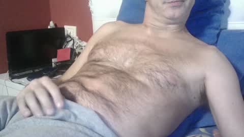 Snapshot of yahe2010 chatting on February 6, 2025, 12:54 am grillino online show from February 6, 2025, 12:54 am