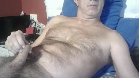 Snapshot of yahe2010 chatting on February 6, 2025, 3:59 am grillino online show from February 6, 2025, 3:59 am