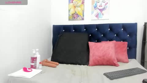 yaiza_sexylovee online show from October 29, 2025, 12:24 am