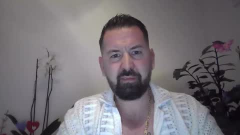 yakijoe online show from April 18, 2026, 11:27 pm