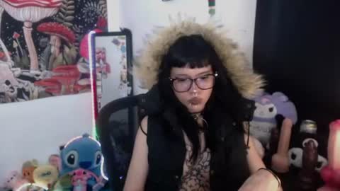 Snapshot of yami_star chatting on June 19, 2026, 12:59 am yami online show from June 19, 2026, 12:59 am