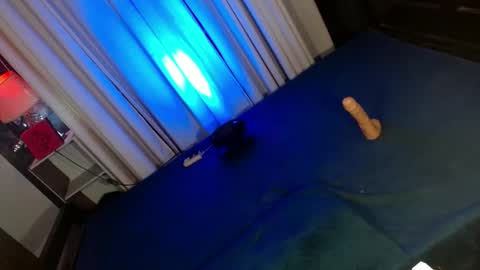 Snapshot of yan2xcumsalotxx chatting on March 11, 2025, 4:32 am REYAN online show from March 11, 2025, 4:32 am