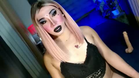 Snapshot of yan2xcumsalotxx chatting on September 13, 2025, 9:53 am REYAN online show from September 13, 2025, 9:53 am