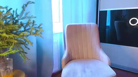 Snapshot of yan_rizen chatting on February 24, 2025, 12:16 pm Yan online show from February 24, 2025, 12:16 pm