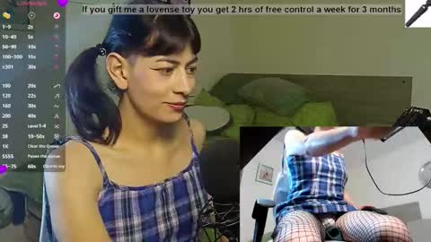 Yana online show from November 13, 2025, 11:36 pm