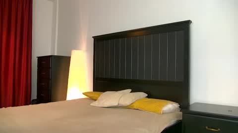 yanira_ass_ online show from January 18, 2026, 5:11 am