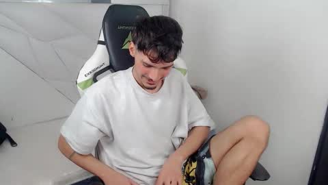 DANILO online show from November 26, 2025, 4:24 am